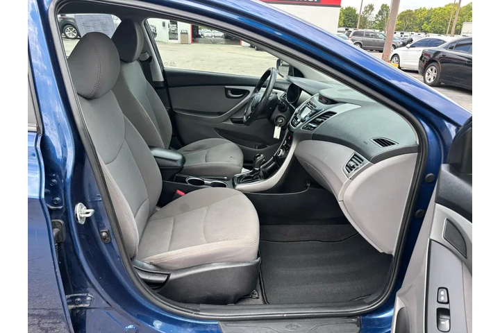 $8980 : 2016 Elantra 4dr Sdn Auto SE image 9