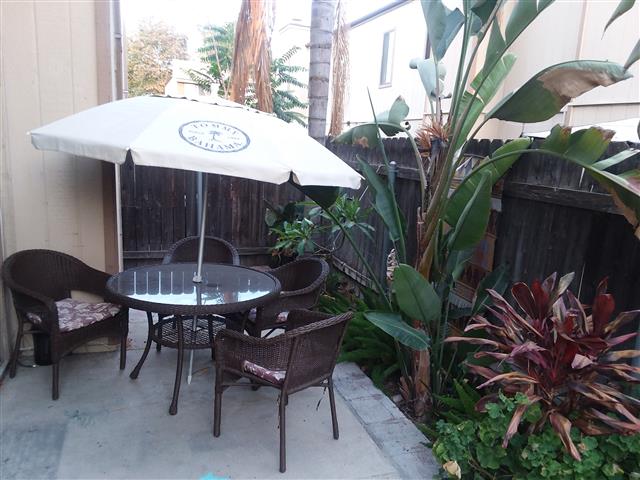 $900 : Room Baldwin Park image 3