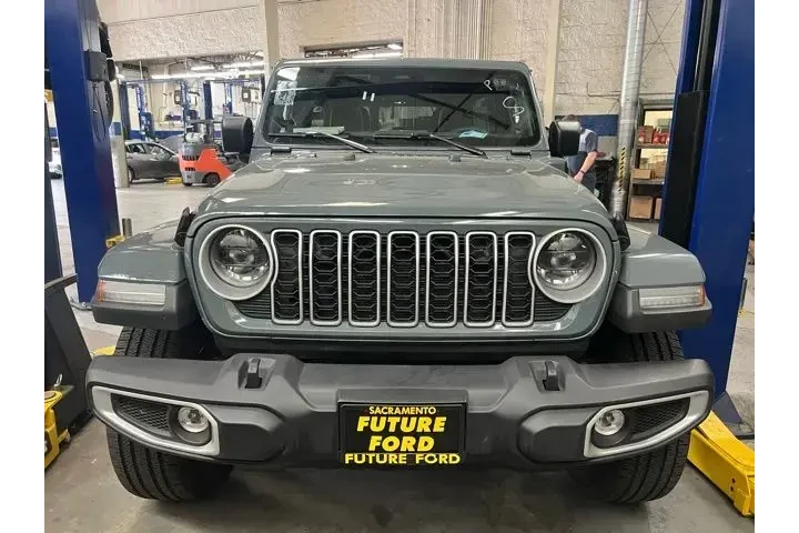 $33988 : Jeep Wrangler 2025 4x4 Backc image 2