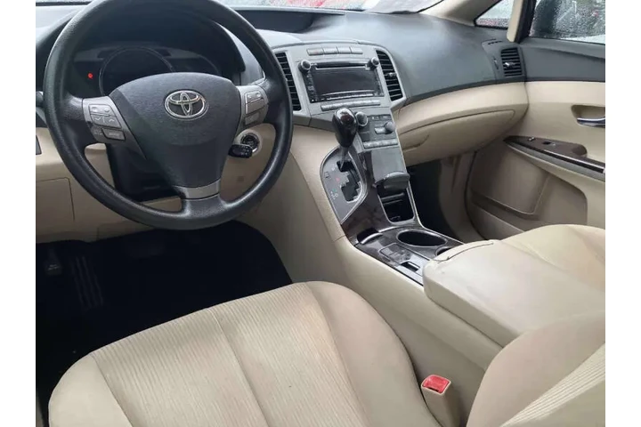$10500 : 2010 Venza FWD 4cyl image 8