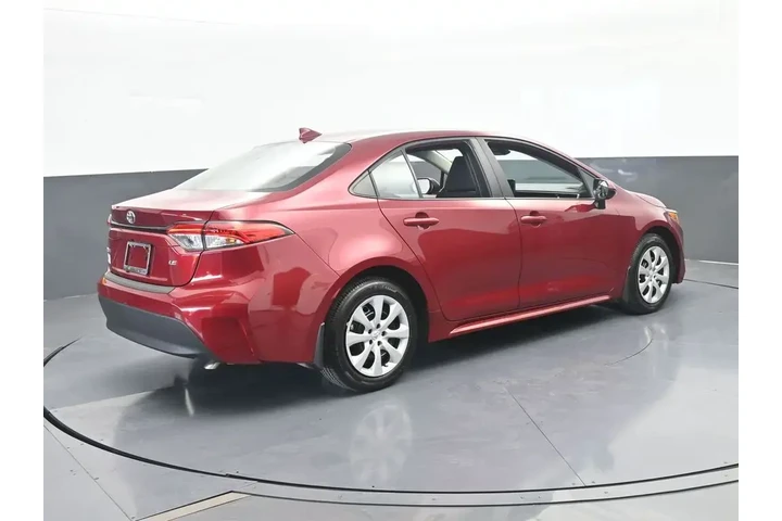 $17996 : Toyota Corolla 2024 LE 4dr S image 6