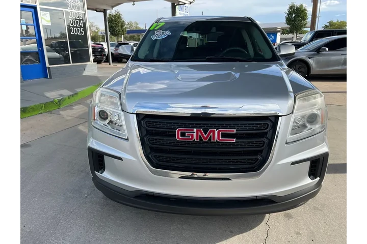 2017 GMC Terrain SLE1 FWD image 2