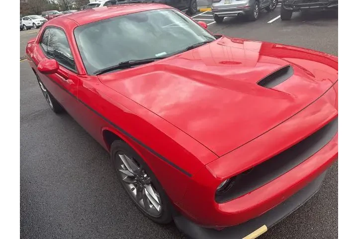 $26955 : Dodge Challenger 2022 AWD GT image 3