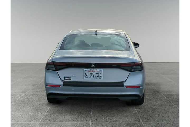 $27877 : Honda Accord 2024 EX 4dr Sed image 4