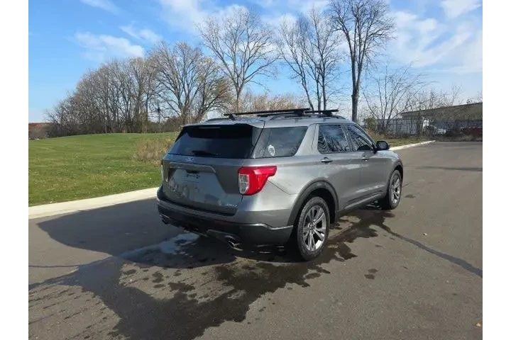 $22500 : Ford Explorer 2021 AWD XLT 4 image 7