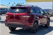 2019 Toyota Highlander XLE thumbnail