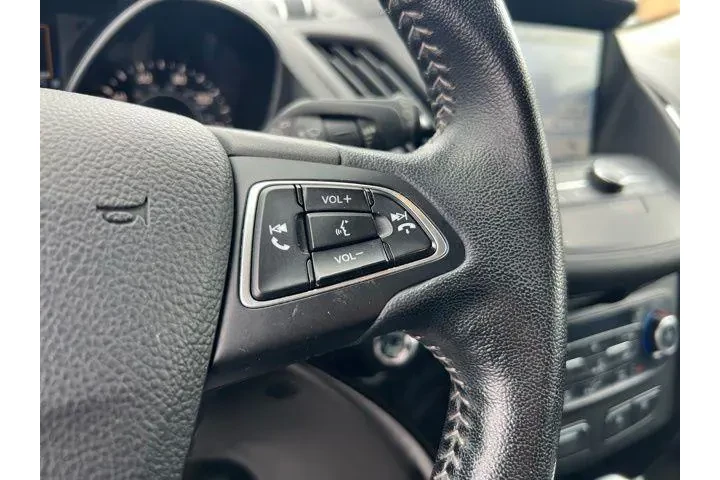 $15425 : Ford Escape 2019 AWD SE 4dr image 10