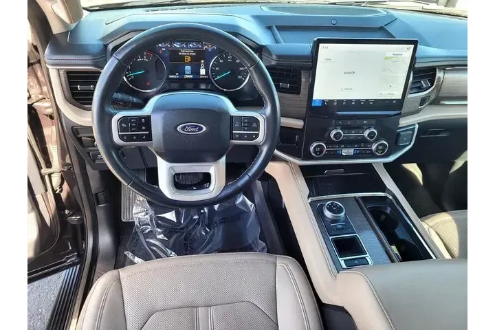 $37999 : Ford Expedition 2024 4x2 Lim image 9