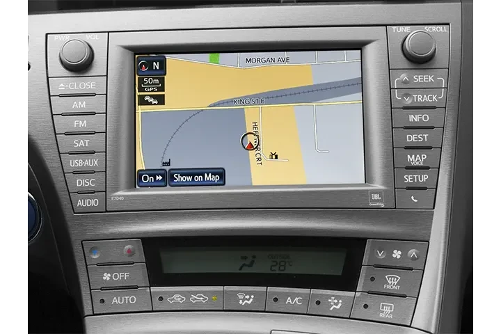 2014 Prius Two image 7