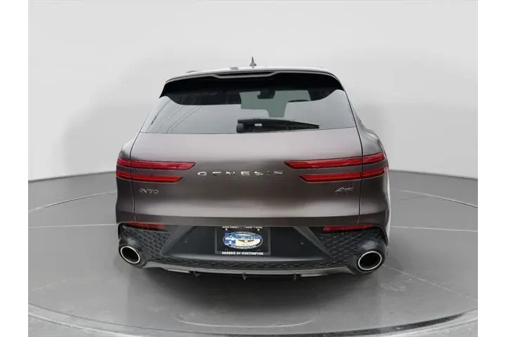 $38897 : Genesis GV70 2023 AWD 2.5T S image 3
