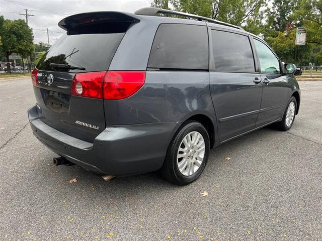 $8900 : 2009 Sienna XLE image 5