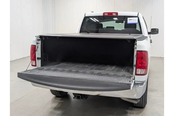 $22998 : Ram 1500 2018 4x2 Express 4d image 7