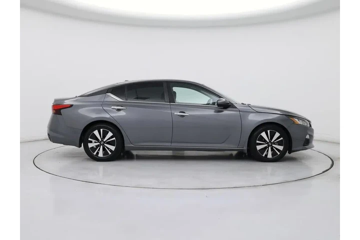 $21998 : Nissan Altima 2022 2.5 SV 4d image 7