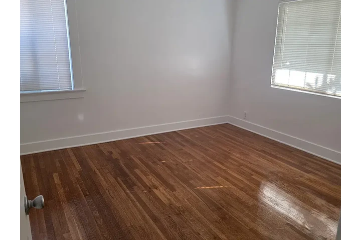 $2000 : +Broadway, Huntington Park,CA+ image 1