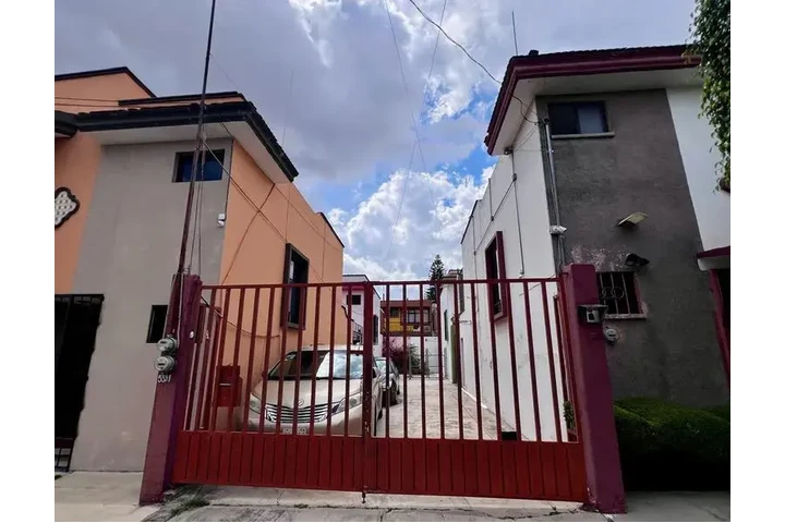 $640000 : Venta de Casa en XIcotepec Pue image 2