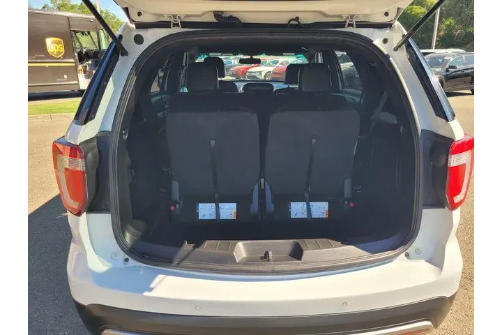 $14994 : Ford Explorer 2016 XLT 4dr S image 8