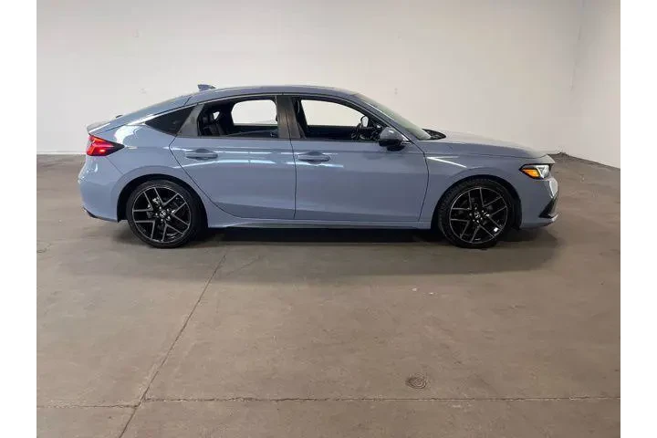 $24498 : Honda Civic 2022 Sport Touri image 2