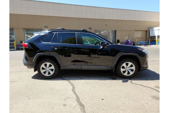 $22998 : Toyota RAV4 2021 LE 4dr SUV image 4