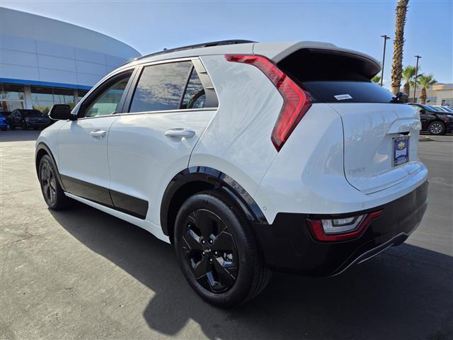 $28991 : Pre-Owned 2023 Niro EV Wave image 4