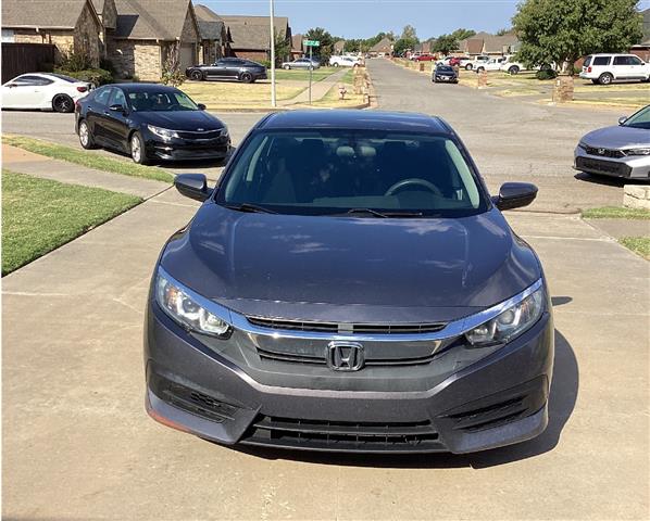 $8700 : 2016 Honda civic LX image 2