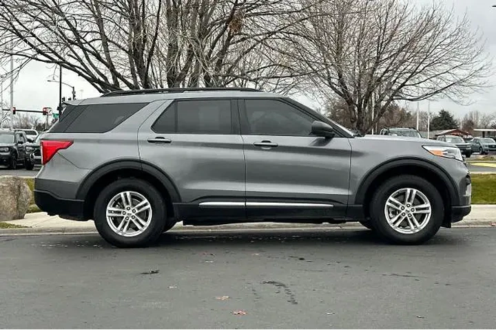 $27995 : Ford Explorer 2022 AWD XLT 4 image 8