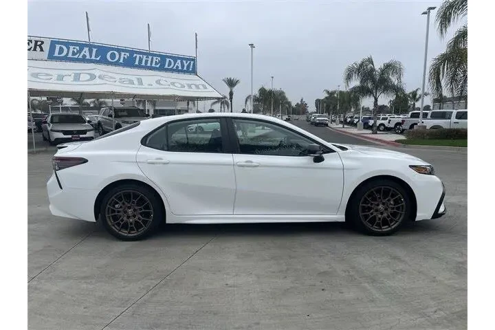 $29888 : Toyota Camry Hybrid 2023 SE image 9