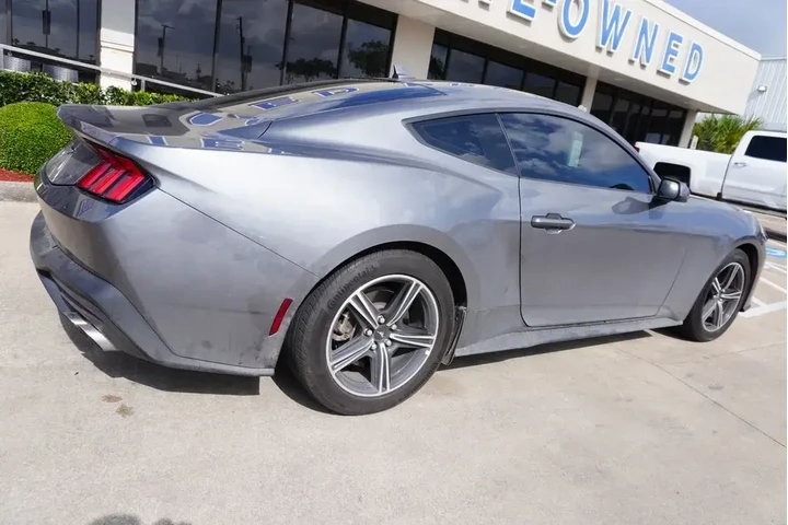 $32988 : Ford Mustang 2025 EcoBoost 2 image 6