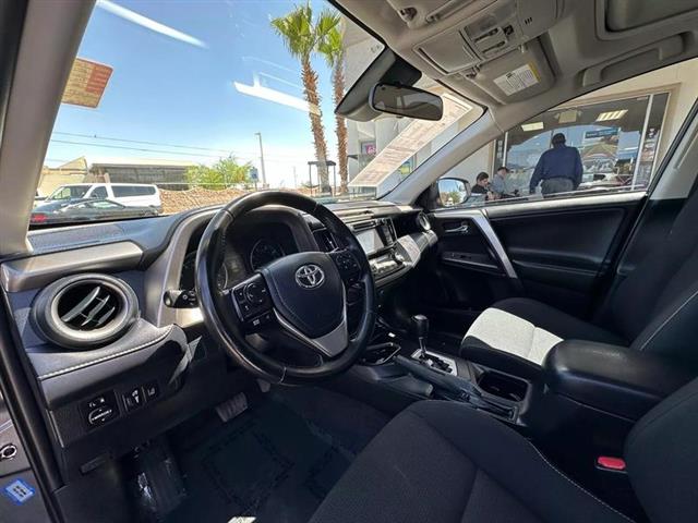 $16500 : Pre-Owned 2017 RAV4 XLE Sport image 10