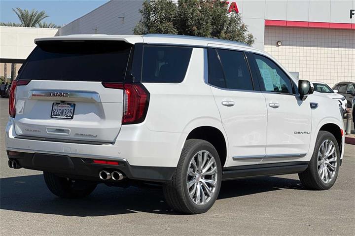 $65750 : Yukon Denali image 5