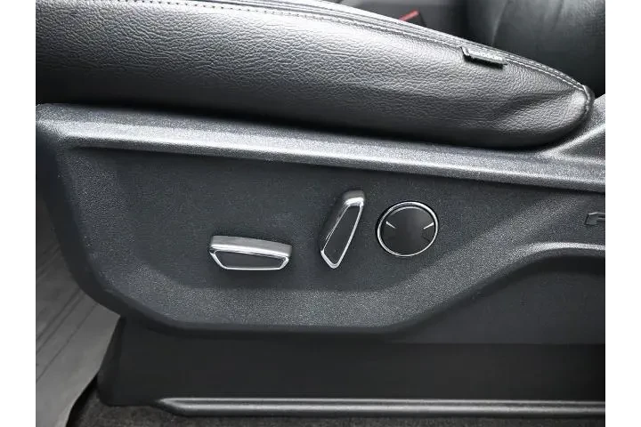 $35000 : Ford F-150 2021 4x4 XLT 4dr image 10