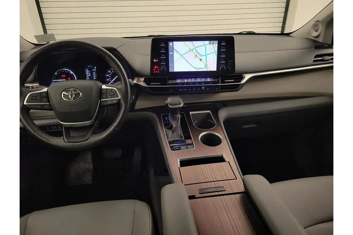 $38998 : Toyota Sienna 2021 XLE 7-Pas image 9