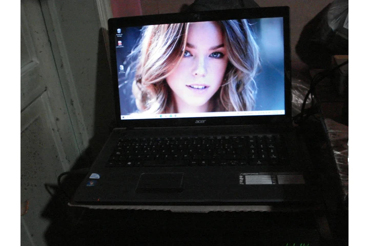 $1000 : ACER ASPIRE 17 PULGADAS image 1