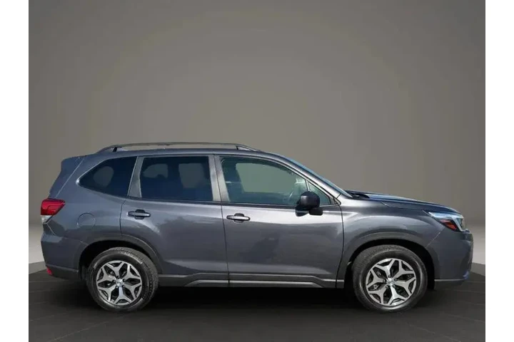 $19600 : 2021 Forester Premium image 10