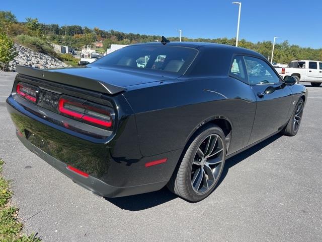 $37498 : PRE-OWNED 2018 DODGE CHALLENG image 8