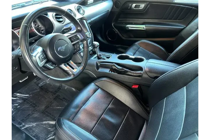 $25990 : Ford Mustang 2022 EcoBoost 2 image 10