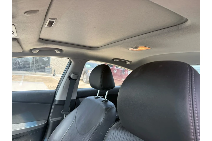 $7990 : 2016 Elantra Limited image 6