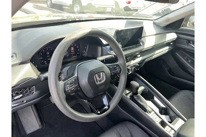 $24599 : Honda Accord 2023 EX 4dr Sed image 10