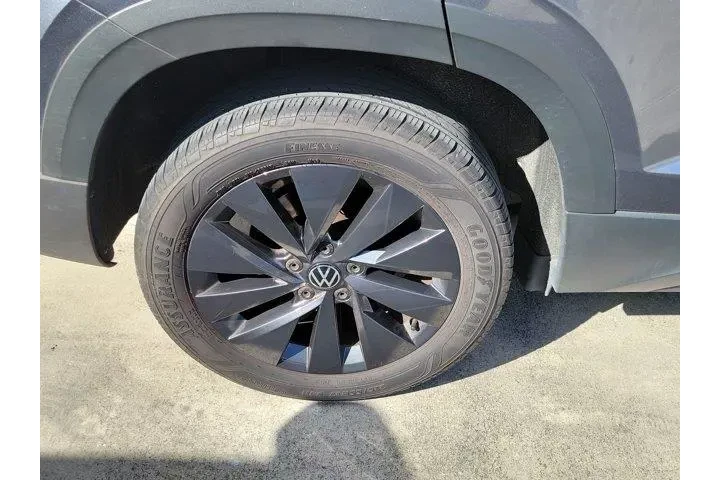 $15977 : Volkswagen Taos 2022 S 4dr S image 10