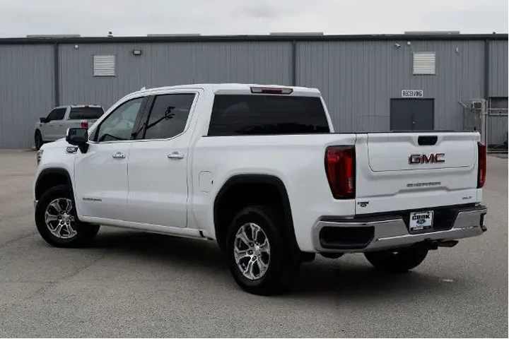 $37483 : GMC Sierra 1500 2025 4x2 SLT image 8