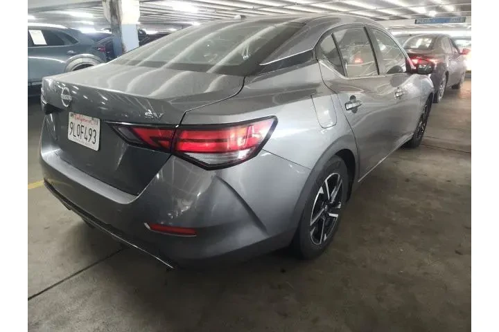 $17500 : Nissan Sentra 2024 SV 4dr Se image 2