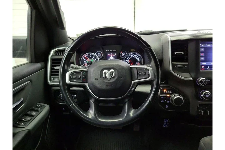 $31998 : Ram 1500 2021 4x4 Big Horn 4 image 9