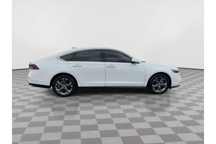 $28000 : Honda Accord 2024 EX 4dr Sed image 9