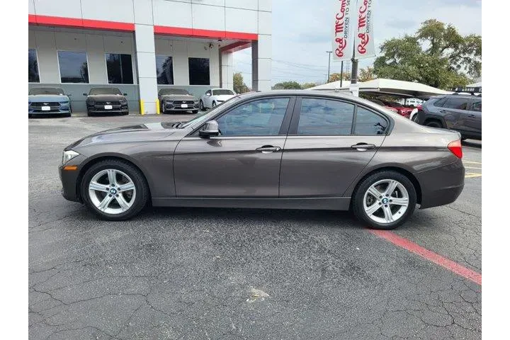 $9500 : BMW 3 Series 2015 320i 4dr S image 6