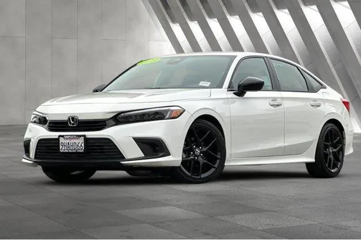 $23900 : Honda Civic 2023 Sport 4dr S image 2