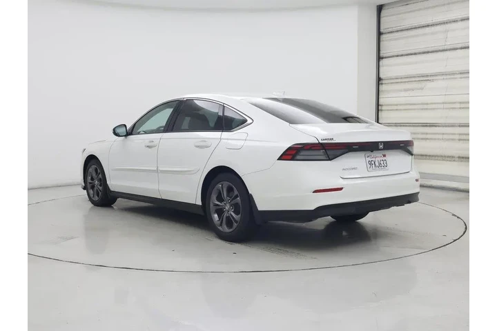 $24998 : Honda Accord 2023 EX 4dr Sed image 2