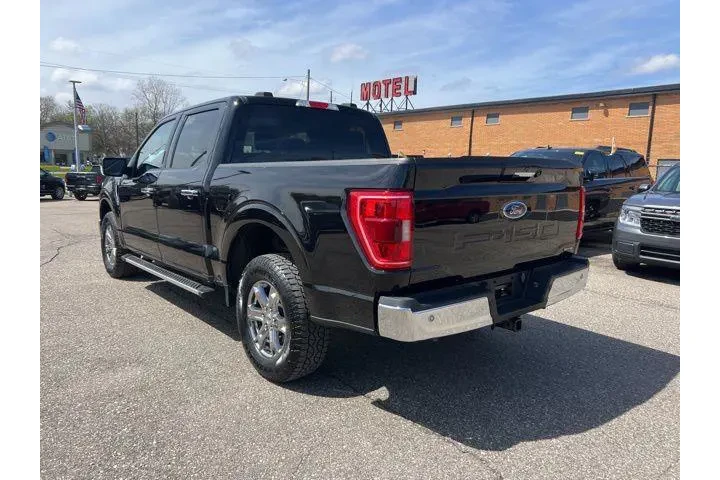 $37975 : Ford F-150 2023 4x4 XL 4dr S image 6