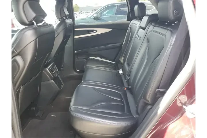 $18990 : Lincoln Nautilus 2019 4dr SU image 9