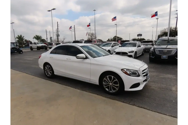 $13999 : Mercedes-Benz C-Class 2016 C image 7
