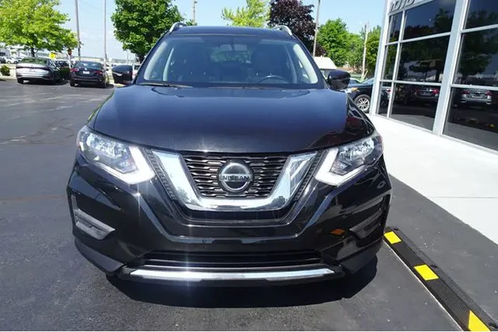 $14990 : 2018 Rogue image 3