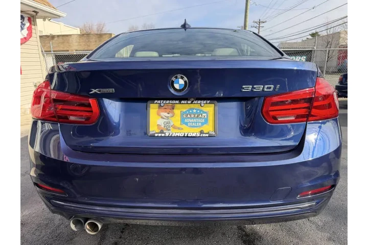 $7799 : 2018 BMW 3 Series 330i xDrive image 9